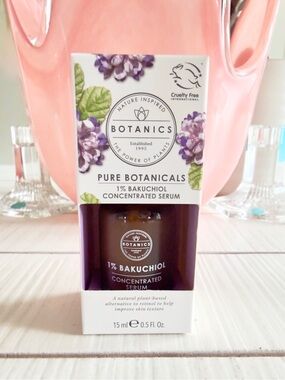 Botanics Pure Botanicals 1%
Bakuchiol Concentrated
Serum Anti-aging